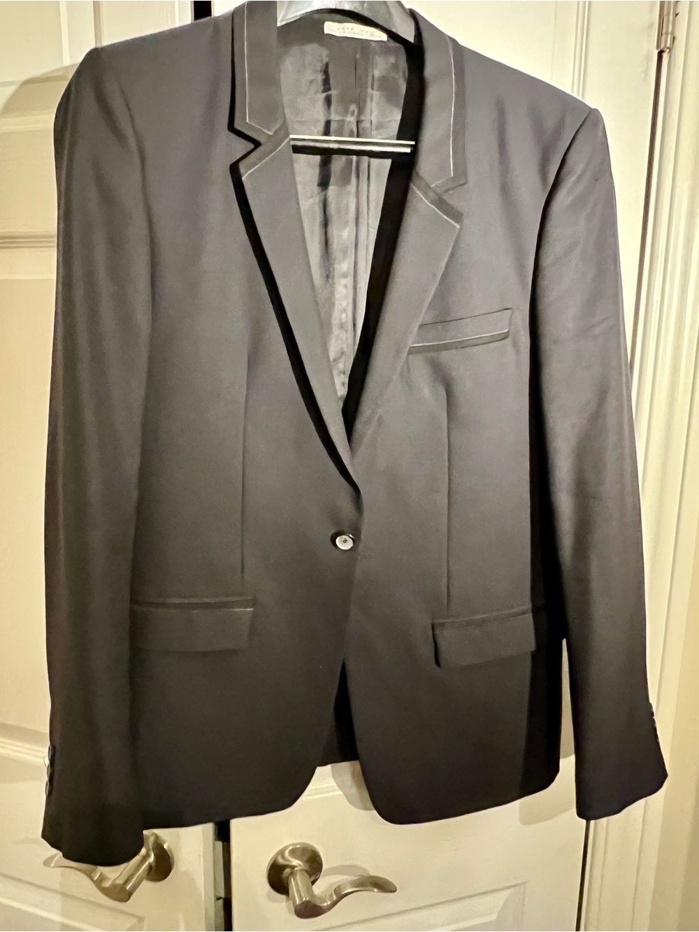 Zara Black Single-Button Notch Lapel Blazer with Satin Trim